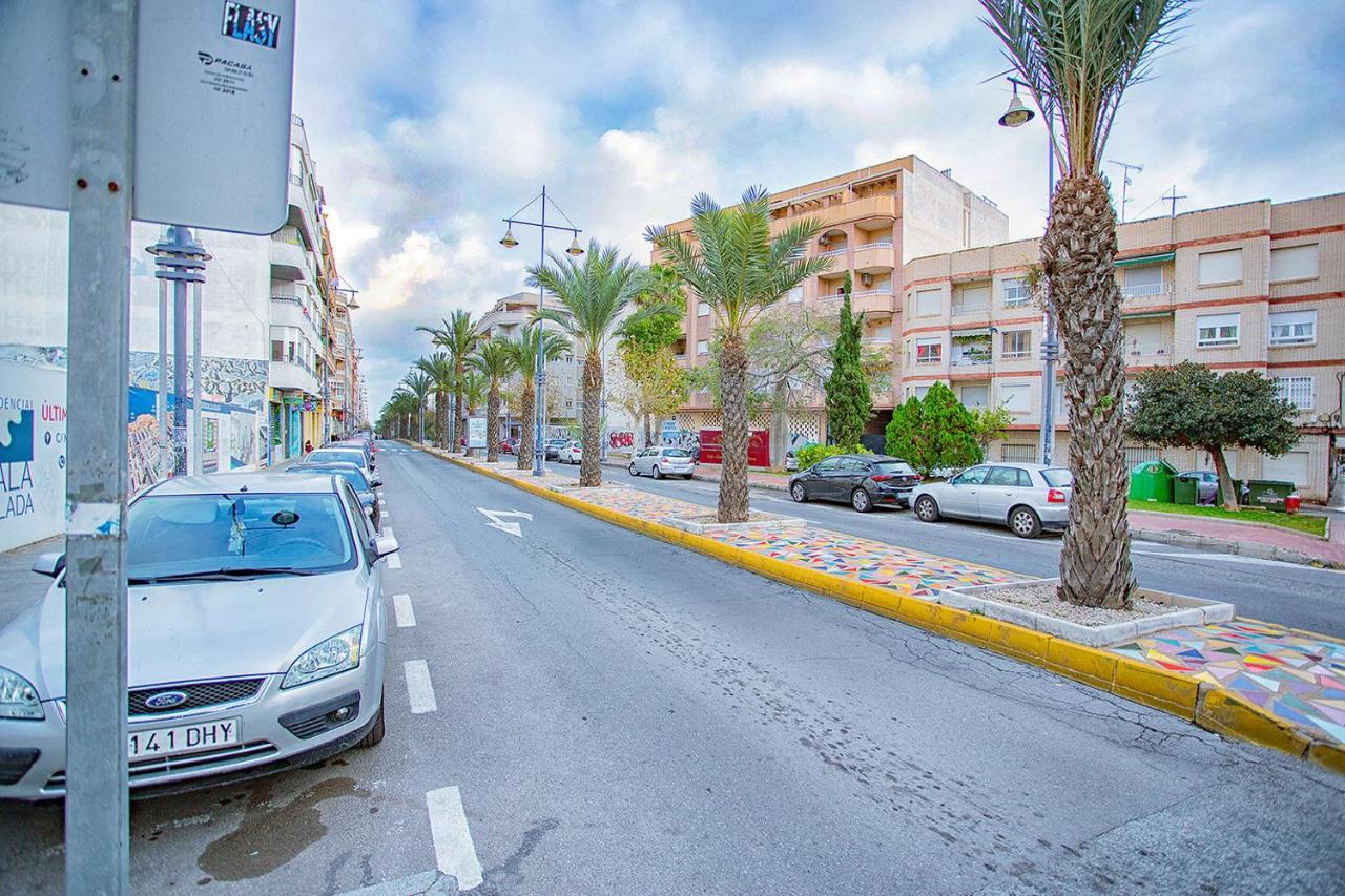 125 City Beach - Alicante Holiday Торрев'єха Екстер'єр фото